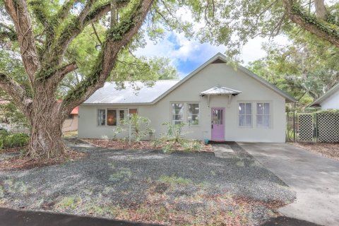 Apartment in Fruitland Park, Florida 2 bedrooms, 133.22 sq.m. № 1854117 - photo 2