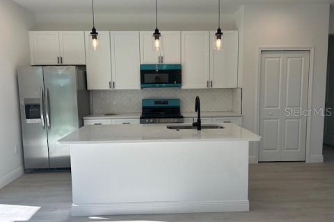 Villa ou maison à louer à Ocala, Floride: 4 chambres, 146.79 m2 № 1777092 - photo 3