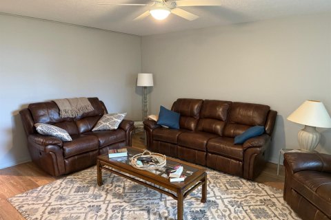 Condo in Delray Beach, Florida, 2 bedrooms № 2082031 - photo 3