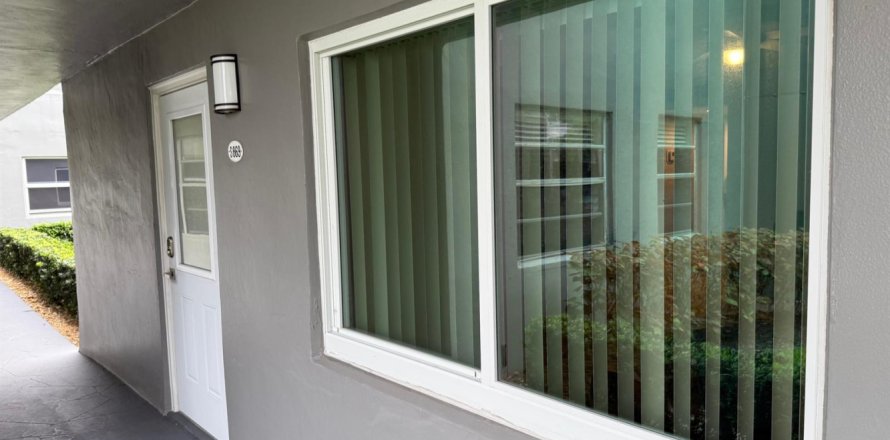 Condo in Delray Beach, Florida, 2 bedrooms № 2082031