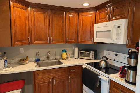 Condo in Delray Beach, Florida, 2 bedrooms № 2082031 - photo 6