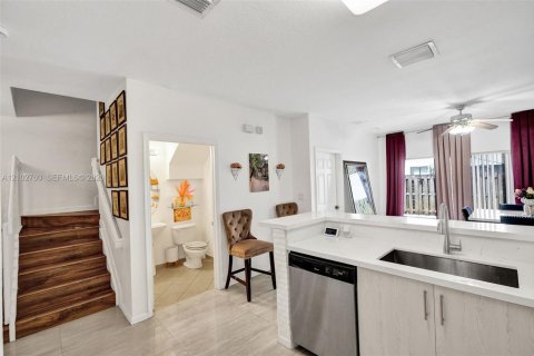 Touwnhouse à vendre à Cutler Bay, Floride: 4 chambres, 159.05 m2 № 2407802 - photo 22