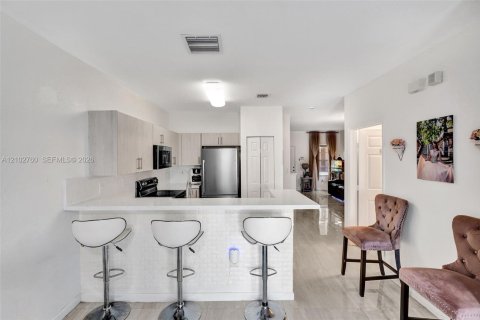 Touwnhouse à vendre à Cutler Bay, Floride: 4 chambres, 159.05 m2 № 2407802 - photo 19