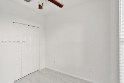 Touwnhouse à vendre à Cutler Bay, Floride: 4 chambres, 159.05 m2 № 2407802 - photo 28