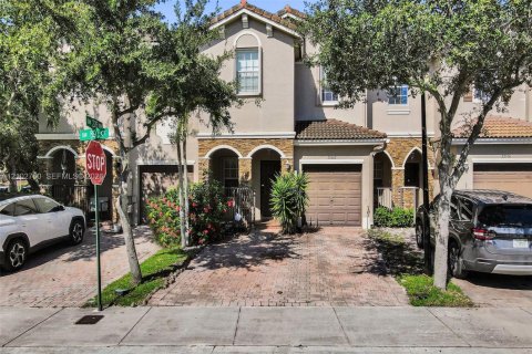 Touwnhouse à vendre à Cutler Bay, Floride: 4 chambres, 159.05 m2 № 2407802 - photo 8