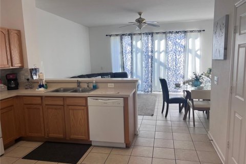 Townhouse in Kissimmee, Florida 3 bedrooms, 133.78 sq.m. № 1593359 - photo 12