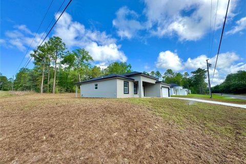 House in Dunnellon, Florida 3 bedrooms, 142.05 sq.m. № 1659030 - photo 4