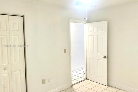 Commercial property in Lake Worth, Florida 2 bedrooms, 69.68 sq.m. № 2057124 - photo 14