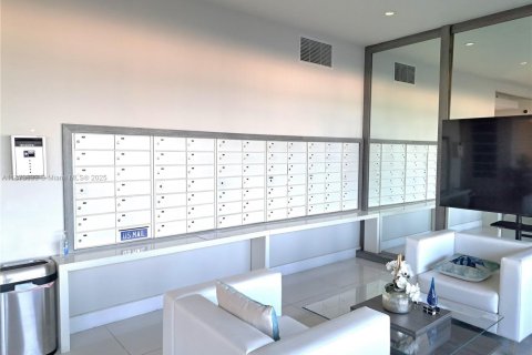 Купить кондоминиум в Форт-Лодердейл, Флорида 1 спальня, 73.86м2, № 1898145 - фото 28