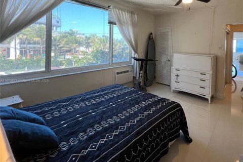 Купить кондоминиум в Форт-Лодердейл, Флорида 1 спальня, 73.86м2, № 1898145 - фото 24