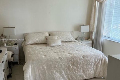 Купить кондоминиум в Форт-Лодердейл, Флорида 1 спальня, 73.86м2, № 1898145 - фото 23