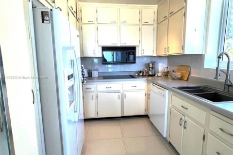 Купить кондоминиум в Форт-Лодердейл, Флорида 1 спальня, 73.86м2, № 1898145 - фото 17