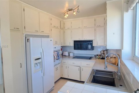 Купить кондоминиум в Форт-Лодердейл, Флорида 1 спальня, 73.86м2, № 1898145 - фото 6