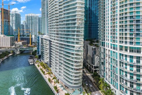 Condominio en venta en Miami, Florida, 1 dormitorio, 71.26 m2 № 1457987 - foto 2