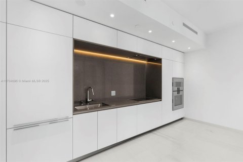 Condominio en venta en Miami, Florida, 1 dormitorio, 71.26 m2 № 1457987 - foto 15