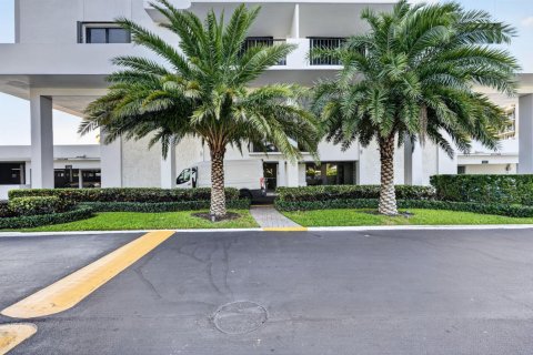 Condominio en venta en North Palm Beach, Florida, 1 dormitorio, 62.62 m2 № 2260349 - foto 29