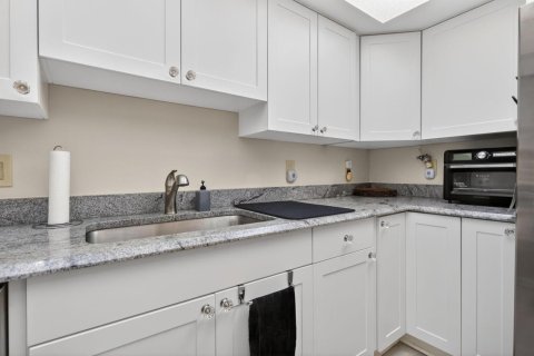 Condominio en venta en North Palm Beach, Florida, 1 dormitorio, 62.62 m2 № 2260349 - foto 10