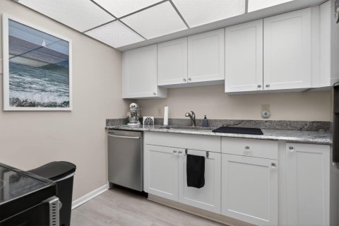 Condominio en venta en North Palm Beach, Florida, 1 dormitorio, 62.62 m2 № 2260349 - foto 7