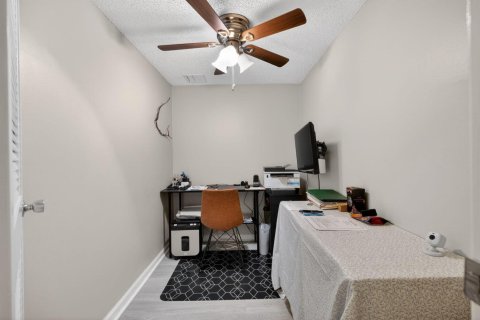 Condominio en venta en North Palm Beach, Florida, 1 dormitorio, 62.62 m2 № 2260349 - foto 4