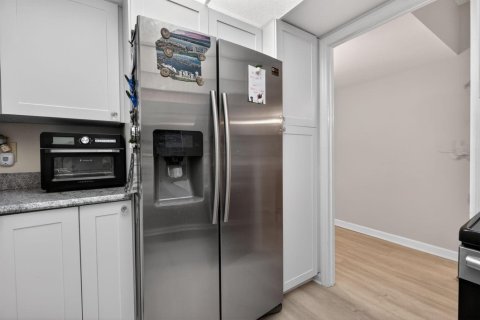 Condominio en venta en North Palm Beach, Florida, 1 dormitorio, 62.62 m2 № 2260349 - foto 8