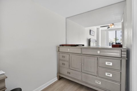 Condominio en venta en North Palm Beach, Florida, 1 dormitorio, 62.62 m2 № 2260349 - foto 25