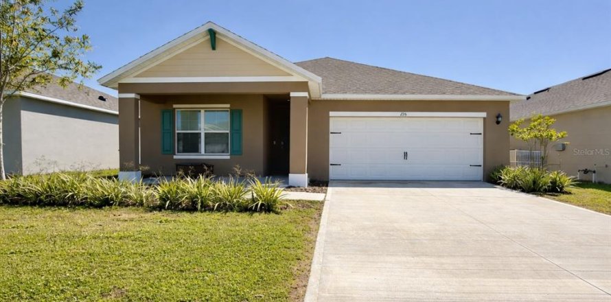 Villa ou maison à Lake Wales, Floride 3 chambres, 155.24 m2 № 2123626