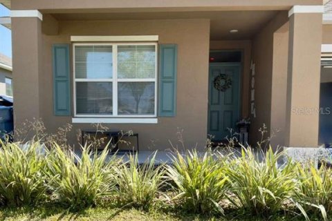 Villa ou maison à louer à Lake Wales, Floride: 3 chambres, 155.24 m2 № 2123626 - photo 2
