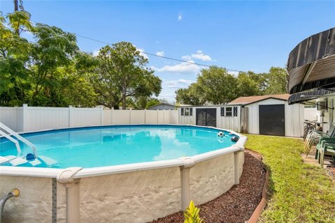 House in Saint Petersburg, Florida 3 bedrooms, 130.53 sq.m. № 2208674 - photo 29