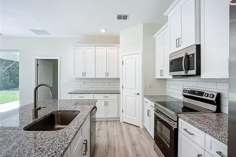 Villa ou maison à vendre à North Port, Floride: 4 chambres, 184.88 m2 № 1904573 - photo 5