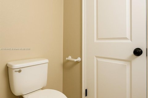 Condo in Homestead, Florida, 2 bedrooms  № 1969995 - photo 9