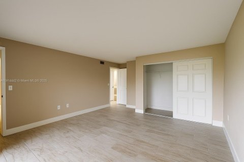 Condo in Homestead, Florida, 2 bedrooms  № 1969995 - photo 6