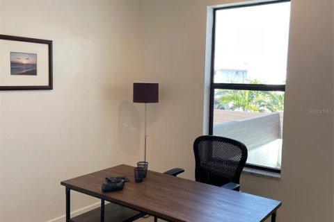 Immobilier commercial à vendre à Punta Gorda, Floride: 6 chambres, 255.11 m2 № 1554627 - photo 2