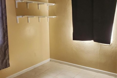 Villa ou maison à vendre à Deerfield Beach, Floride: 2 chambres, 88.26 m2 № 2439258 - photo 13