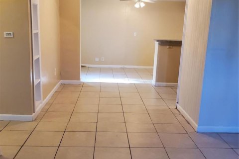 Villa ou maison à vendre à Deerfield Beach, Floride: 2 chambres, 88.26 m2 № 2439258 - photo 15