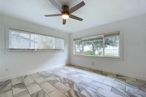 Casa en venta en Lakeland, Florida, 3 dormitorios, 299.33 m2 № 2415515 - foto 17