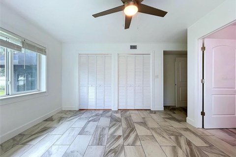 Casa en venta en Lakeland, Florida, 3 dormitorios, 299.33 m2 № 2415515 - foto 16
