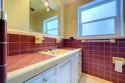 Casa en venta en Lakeland, Florida, 3 dormitorios, 299.33 m2 № 2415515 - foto 29
