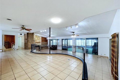 Casa en venta en Lakeland, Florida, 3 dormitorios, 299.33 m2 № 2415515 - foto 9