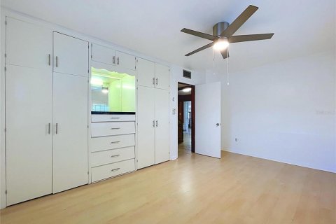 Casa en venta en Lakeland, Florida, 3 dormitorios, 299.33 m2 № 2415515 - foto 25