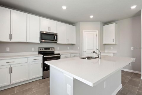 Villa ou maison à louer à Auburndale, Floride: 4 chambres, 252.51 m2 № 2401197 - photo 15