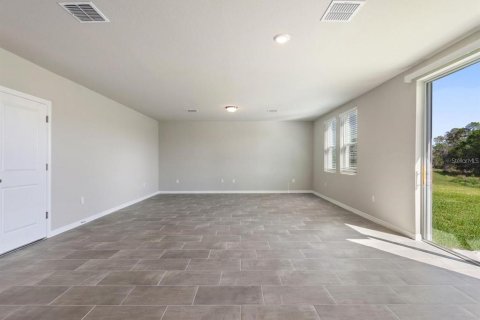 Villa ou maison à louer à Auburndale, Floride: 4 chambres, 252.51 m2 № 2401197 - photo 12