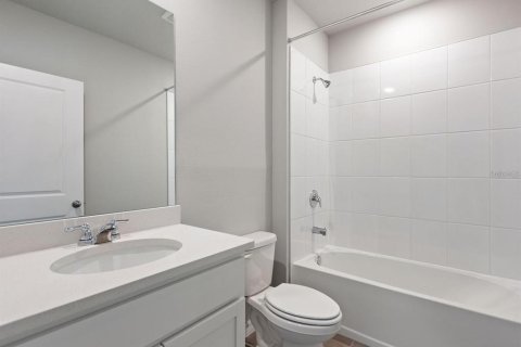 Villa ou maison à louer à Auburndale, Floride: 4 chambres, 252.51 m2 № 2401197 - photo 9