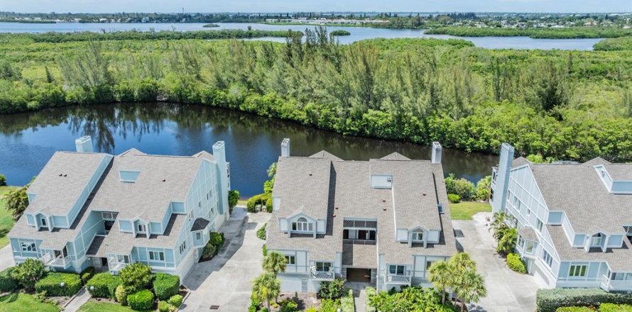 Condo in Bradenton, Florida, 2 bedrooms  № 1666707