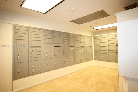 Copropriété à louer à North Miami Beach, Floride: 1 chambre, 86.21 m2 № 2009685 - photo 28