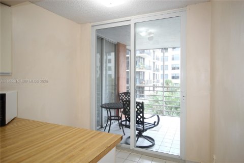 Copropriété à louer à North Miami Beach, Floride: 1 chambre, 86.21 m2 № 2009685 - photo 8