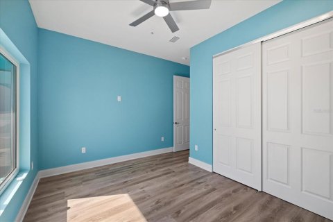 Купить таунхаус в Мадейра - Бич, Флорида 3 комнаты, 251.39м2, № 2096533 - фото 30
