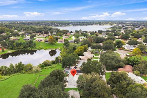 House in Clermont, Florida 4 bedrooms, 136.19 sq.m. № 2395882 - photo 9