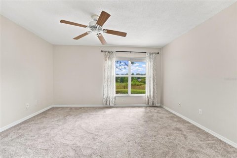 House in Clermont, Florida 4 bedrooms, 136.19 sq.m. № 2395882 - photo 30