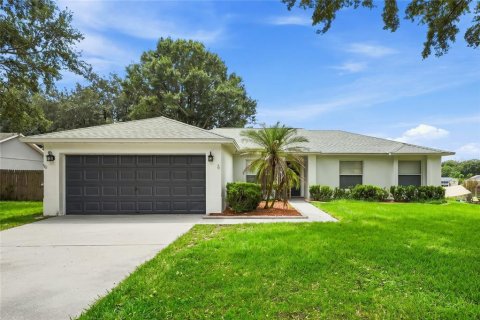 House in Clermont, Florida 4 bedrooms, 136.19 sq.m. № 2395882 - photo 11