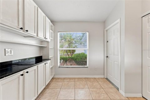 House in Clermont, Florida 4 bedrooms, 136.19 sq.m. № 2395882 - photo 25